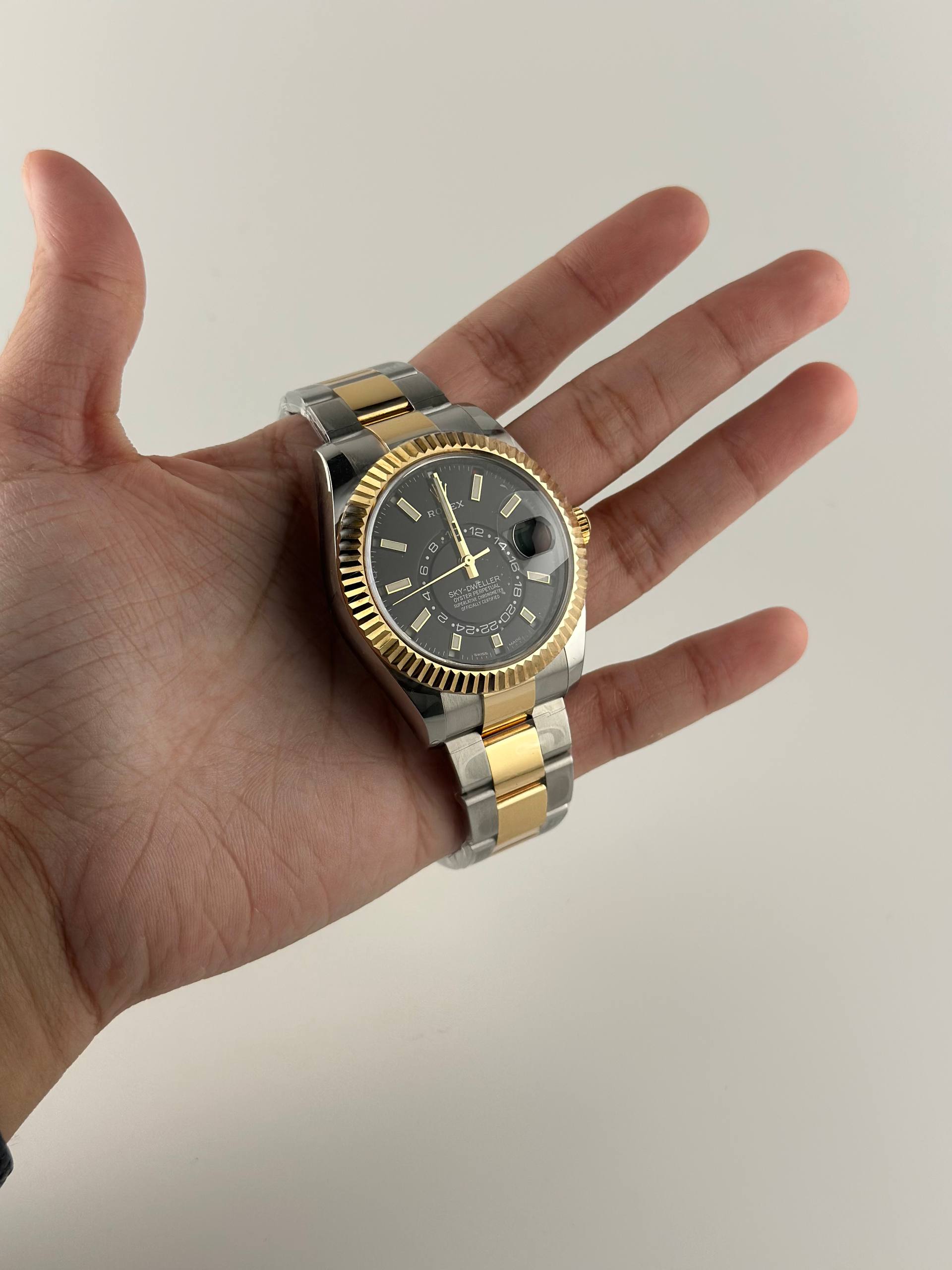 Sell your watch with Precious Timecare